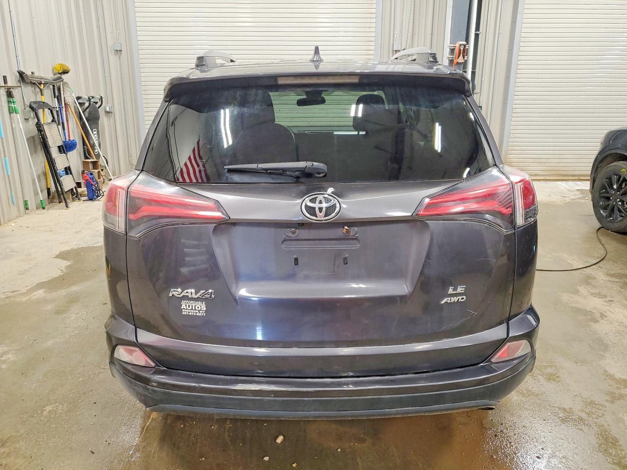2018 Toyota Rav4 Le - Image 6