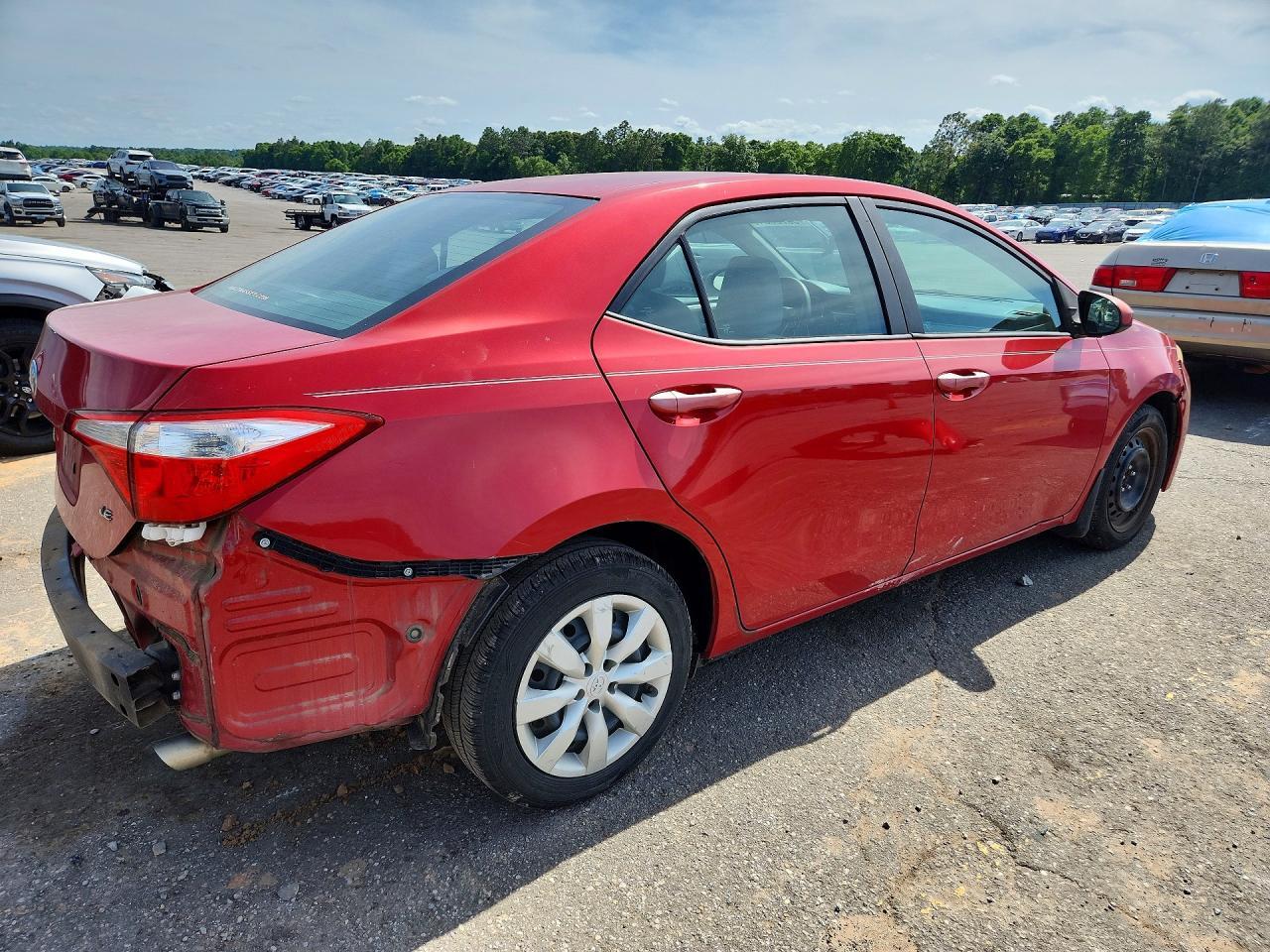 2016 Toyota Corolla Le - Image 3