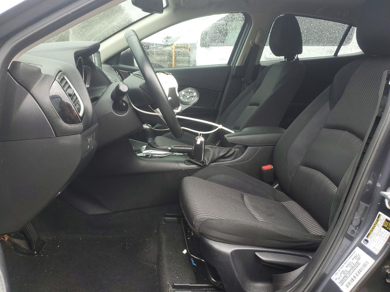 2016 Mazda 3 Touring - Image 7