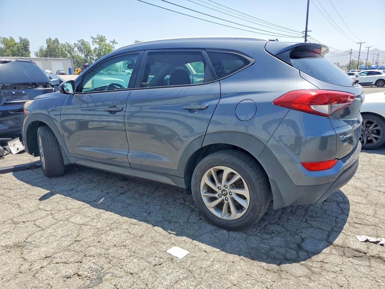 2016 Hyundai Tucson Se - Image 2