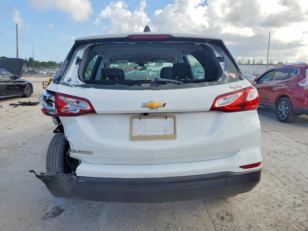 2020 Chevrolet Equinox Ls - Фото 6