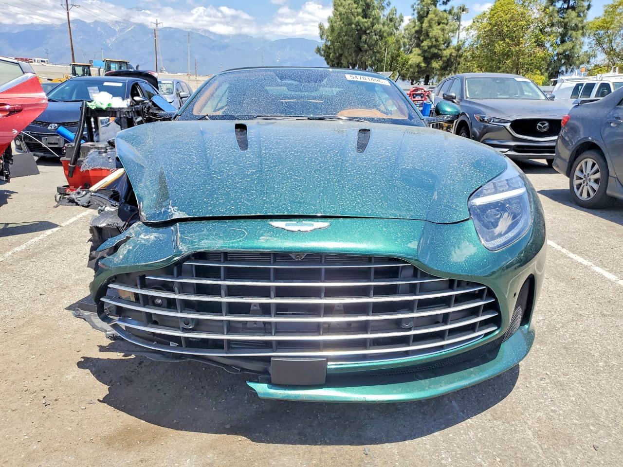 2025 Aston Martin Db12 - Фото 5