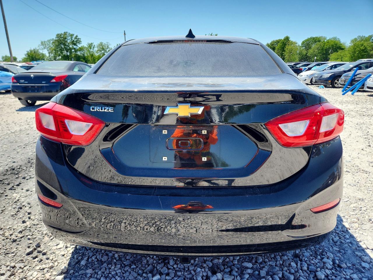2017 Chevrolet Cruze Ls - Фото 6