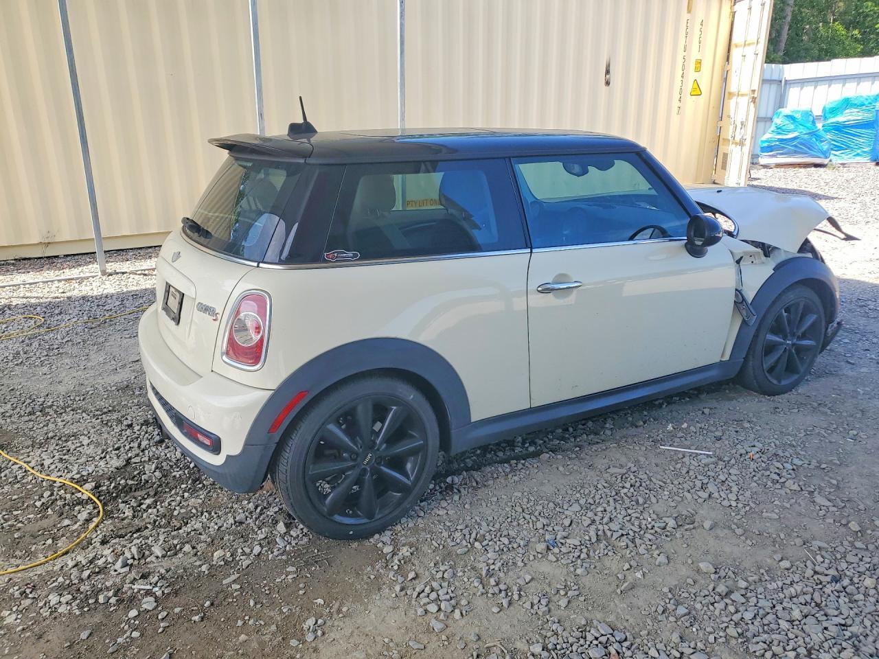 2011 Mini Cooper S - Image 3