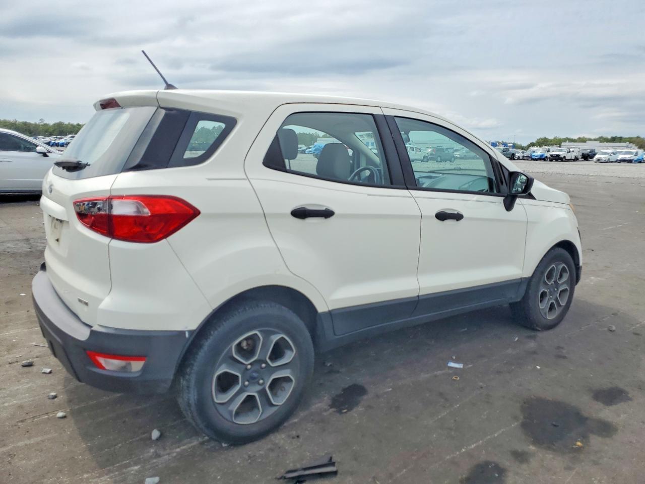 2019 Ford Ecosport S - Image 3