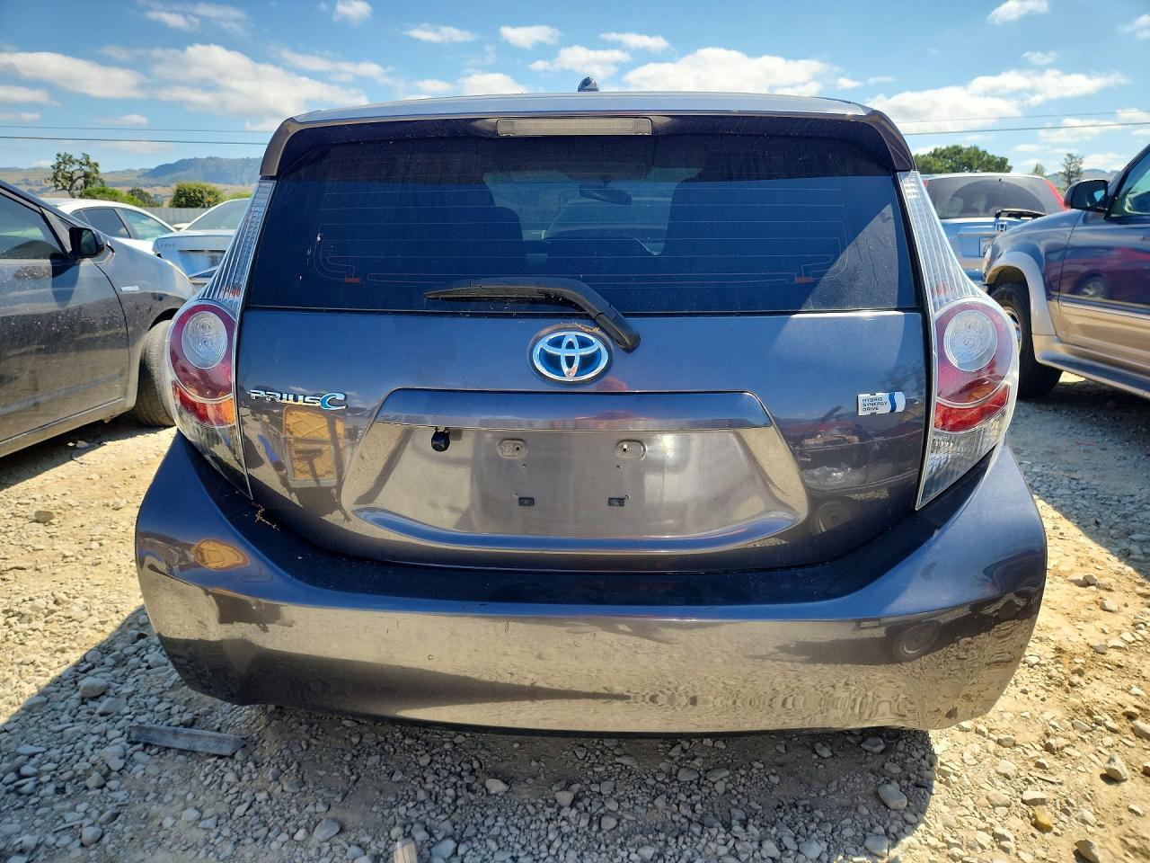 2014 Toyota Prius C One - Фото 6