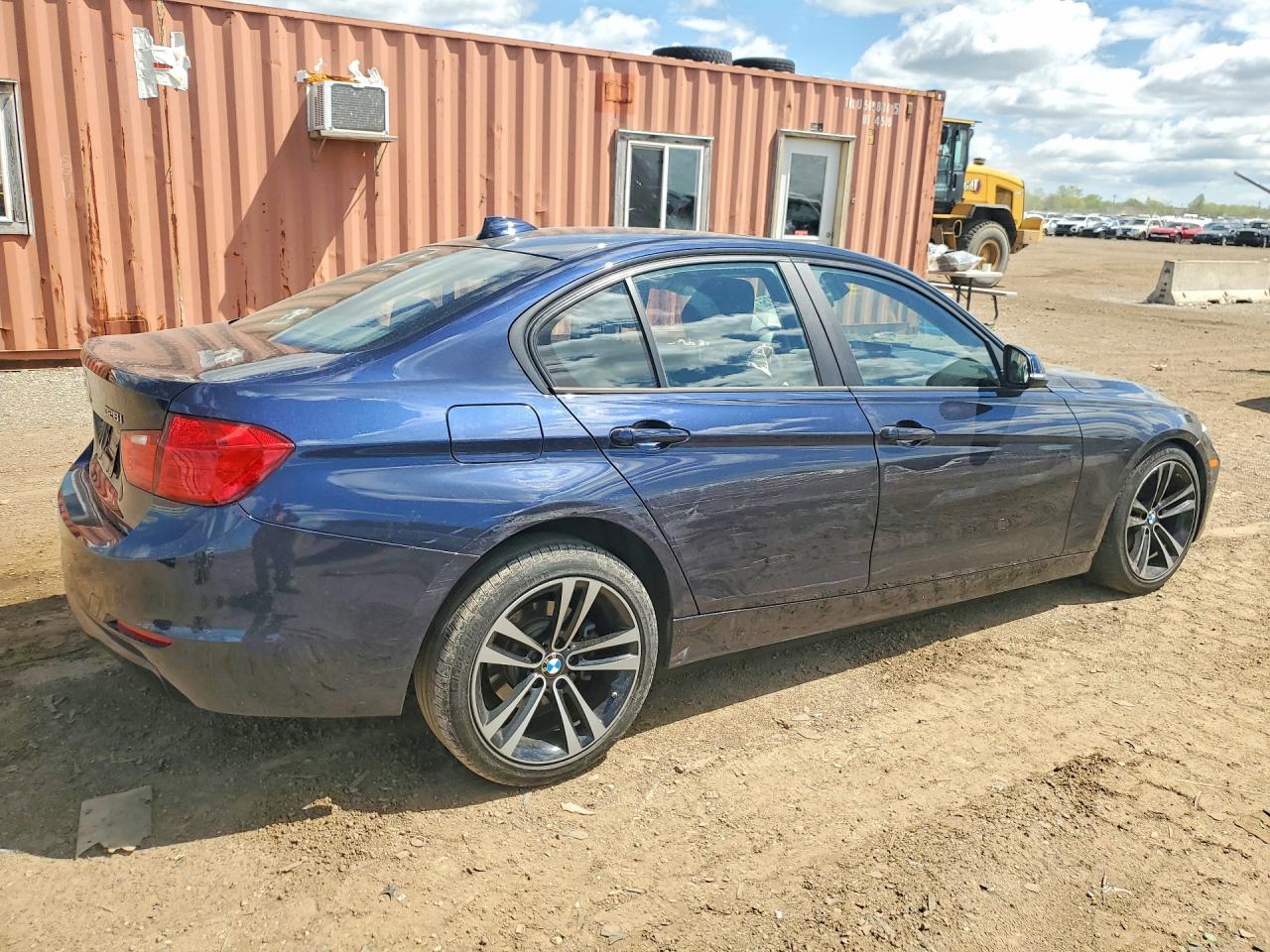 2015 BMW 328 Xi - Image 3