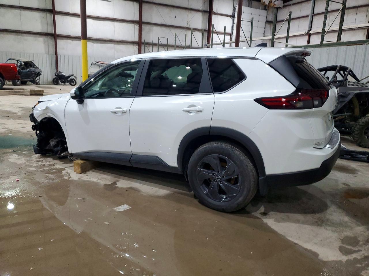 2026 Nissan Rogue Sv - Image 2