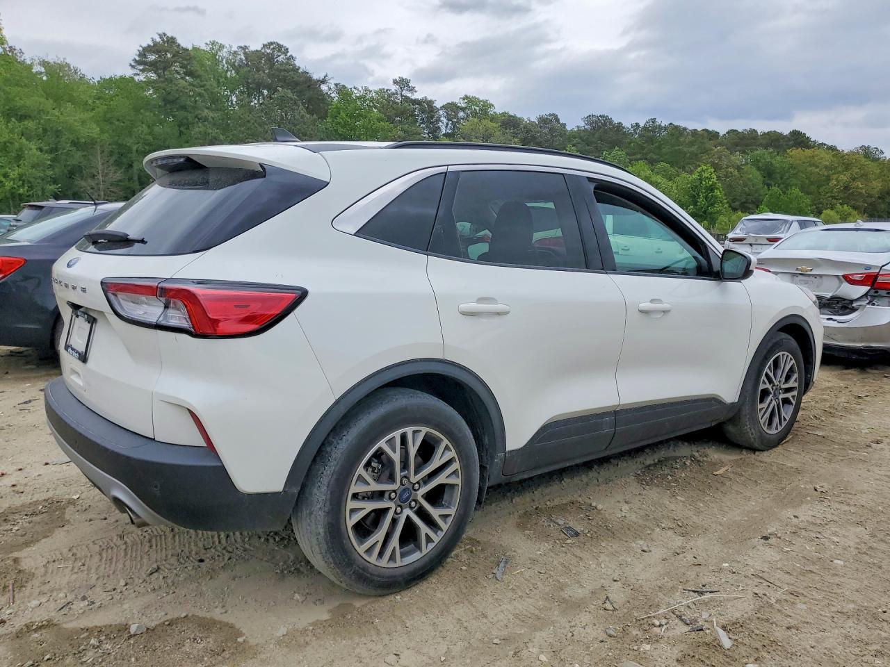 2021 Ford Escape Sel - Фото 3