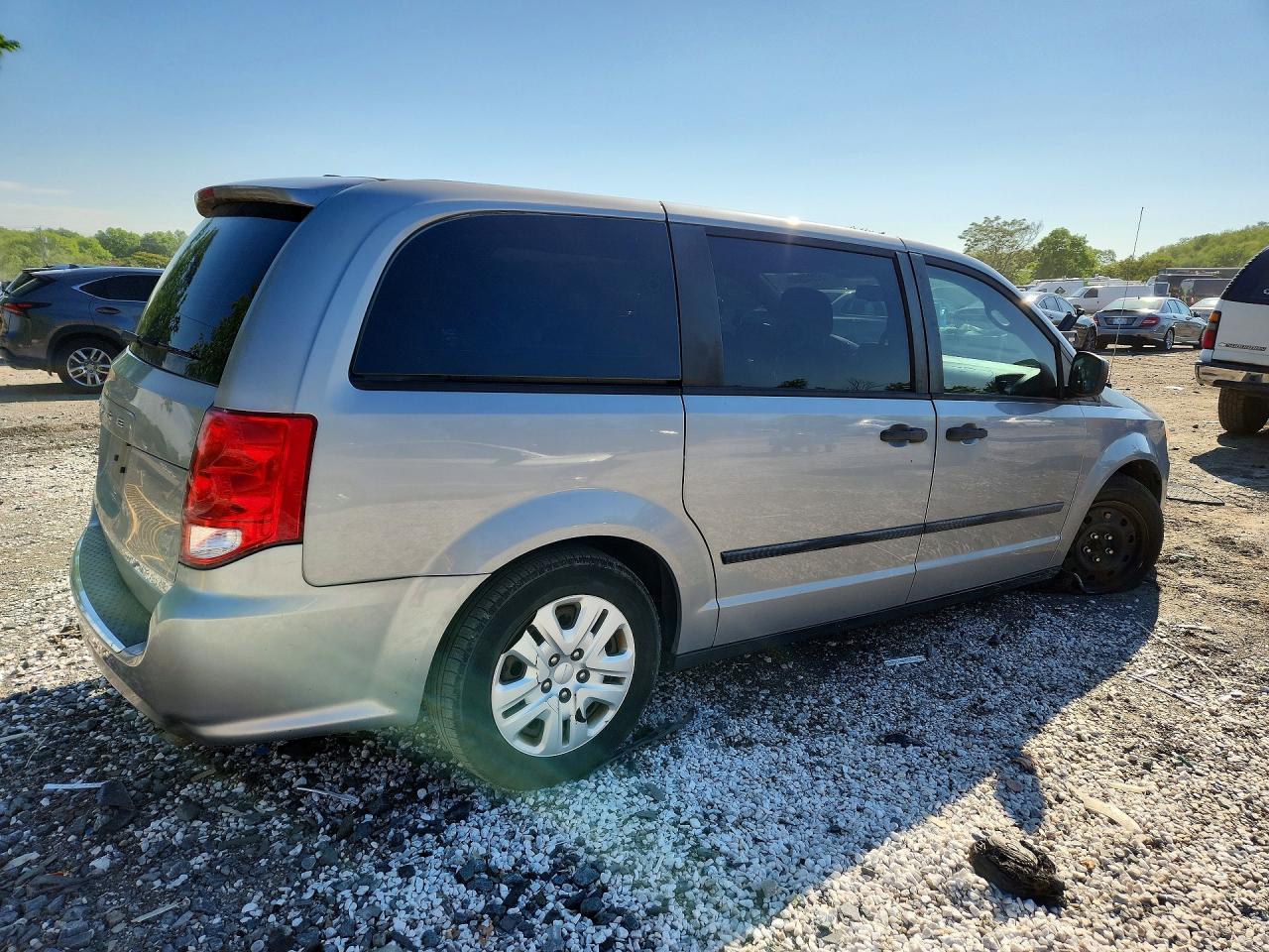2015 Dodge Grand Caravan Se - Image 3