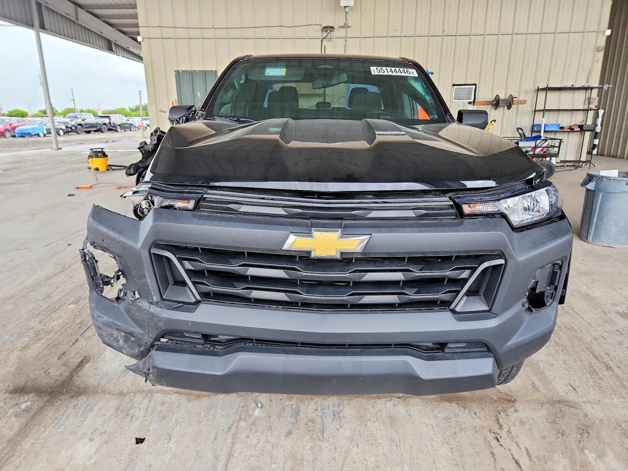 2023 Chevrolet Colorado - Image 5