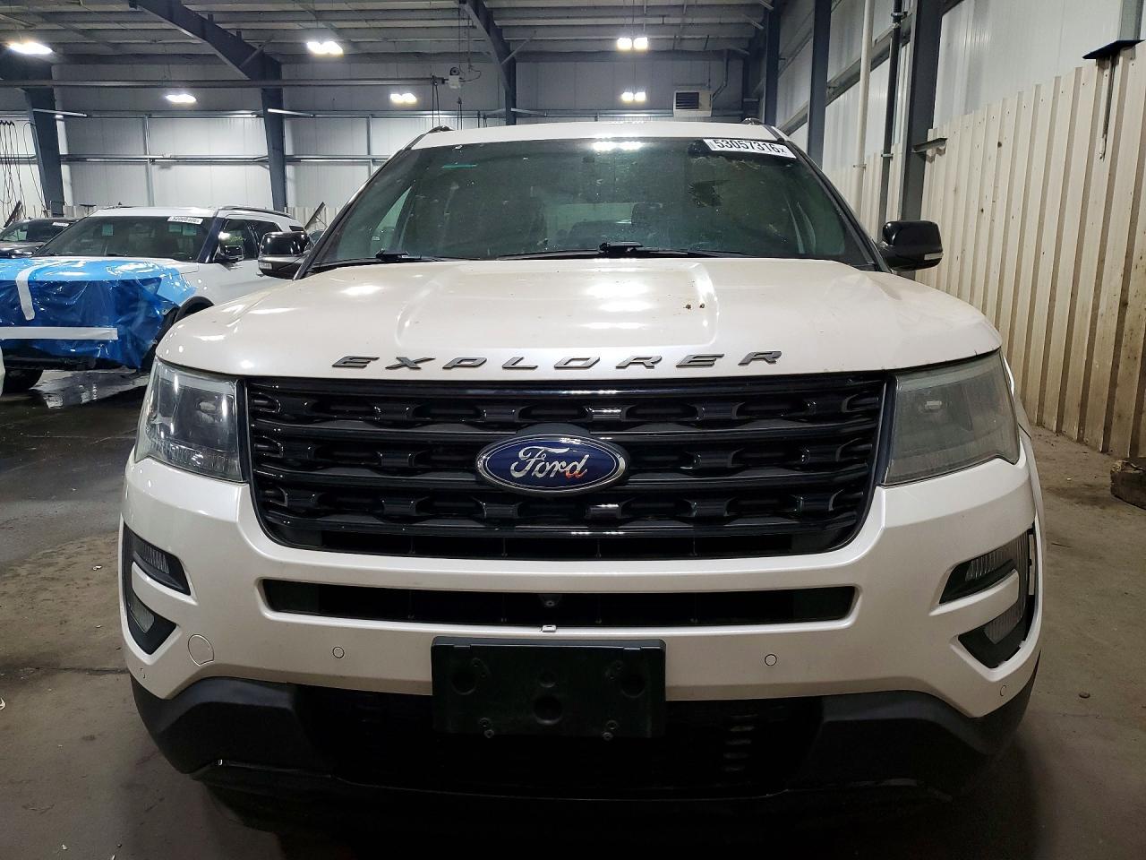 2016 Ford Explorer Sport - Image 5