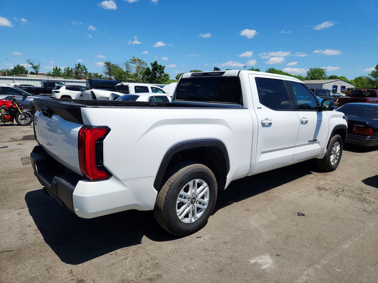 2026 Toyota Tundra Crewmax Sr5 - Фото 3