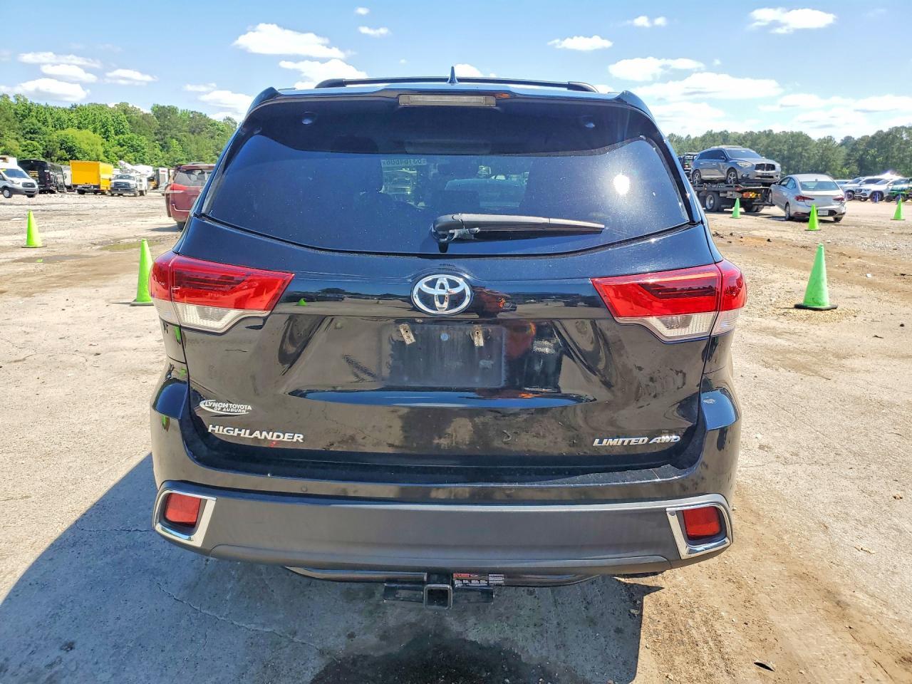 2018 Toyota Highlander Limited Platinum - Фото 6
