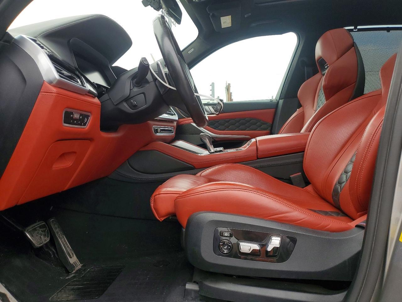 2022 BMW X5 M - Фото 7
