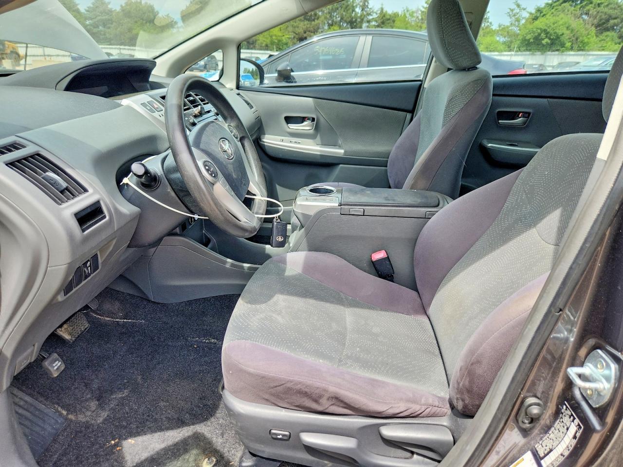 2013 Toyota Prius V Three - Фото 7