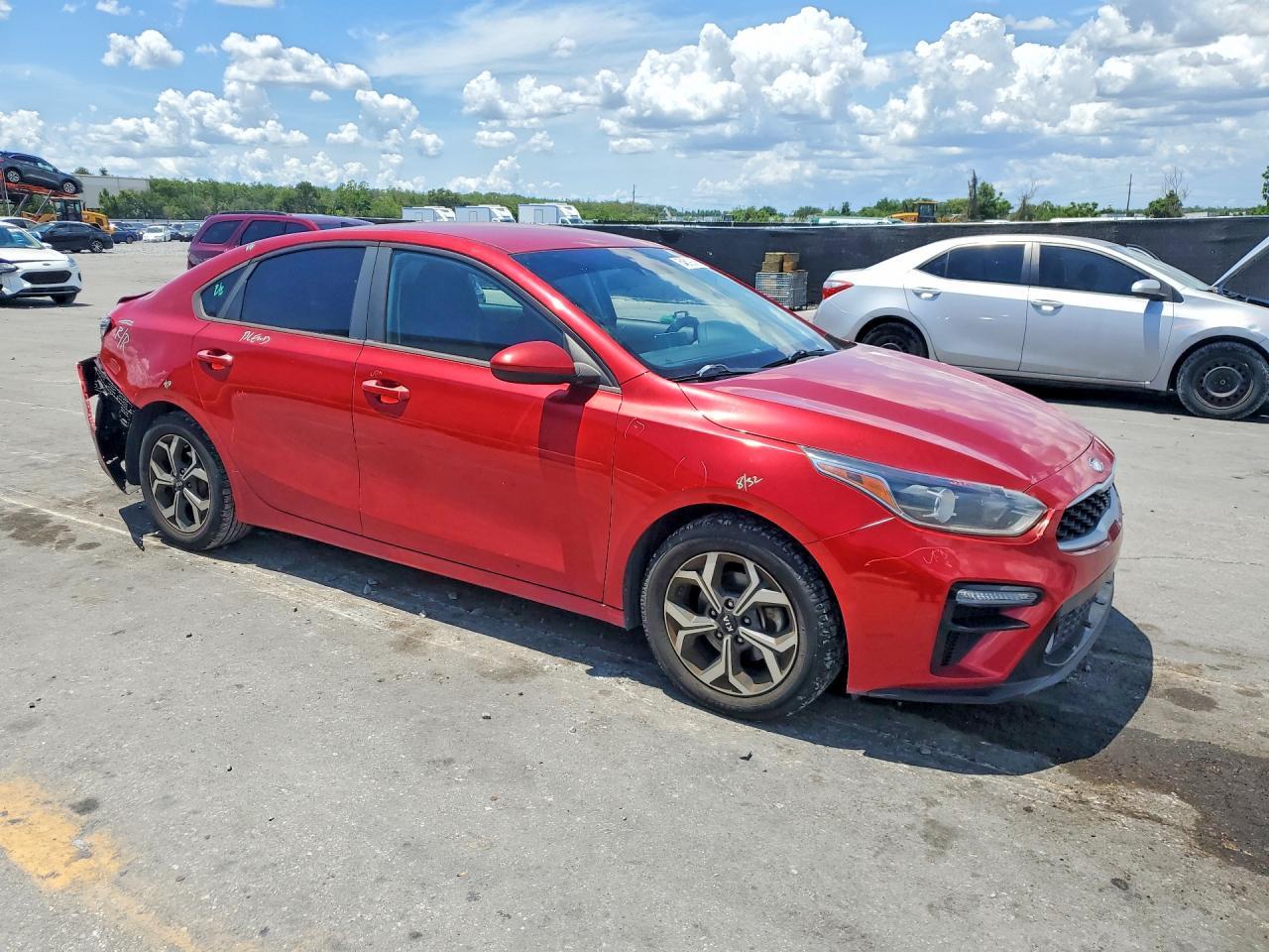 2019 Kia Forte Lxs - Фото 4