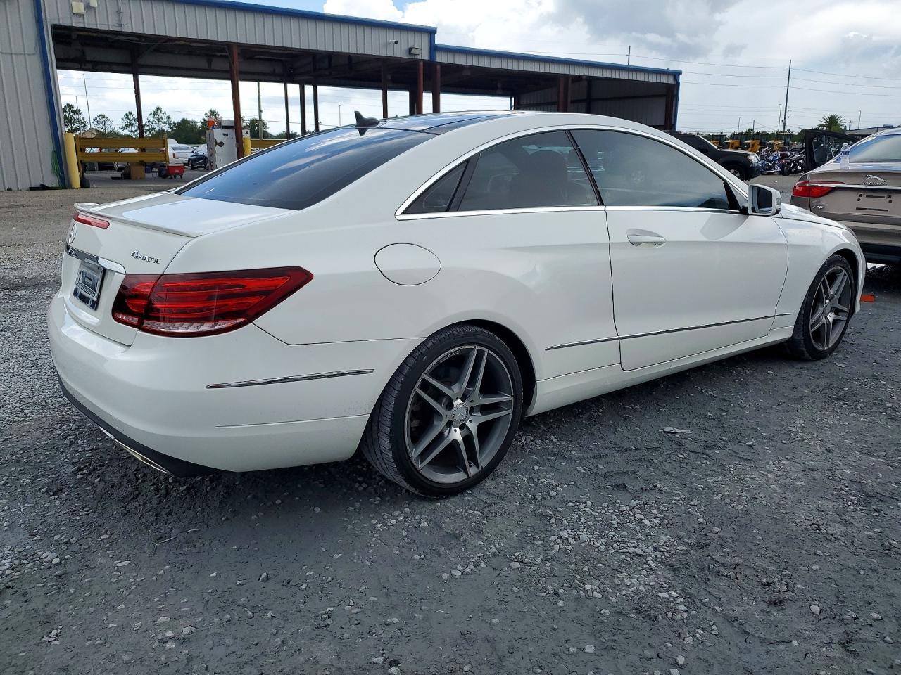 2014 Mercedes-Benz E 350 4Matic - Фото 3