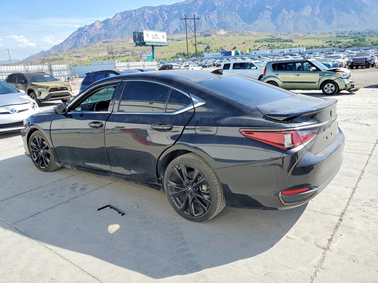 2022 Lexus Es 250 F Sport - Фото 2