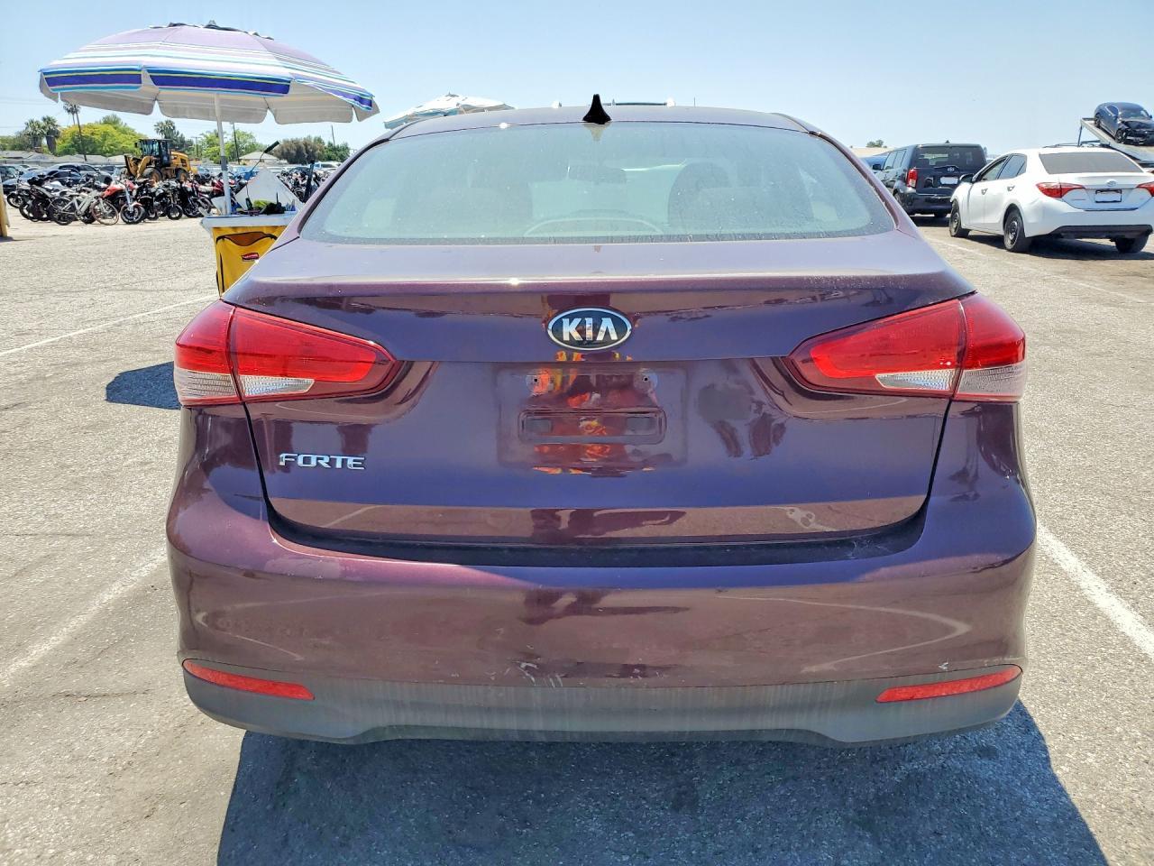 2018 Kia Forte - Фото 6