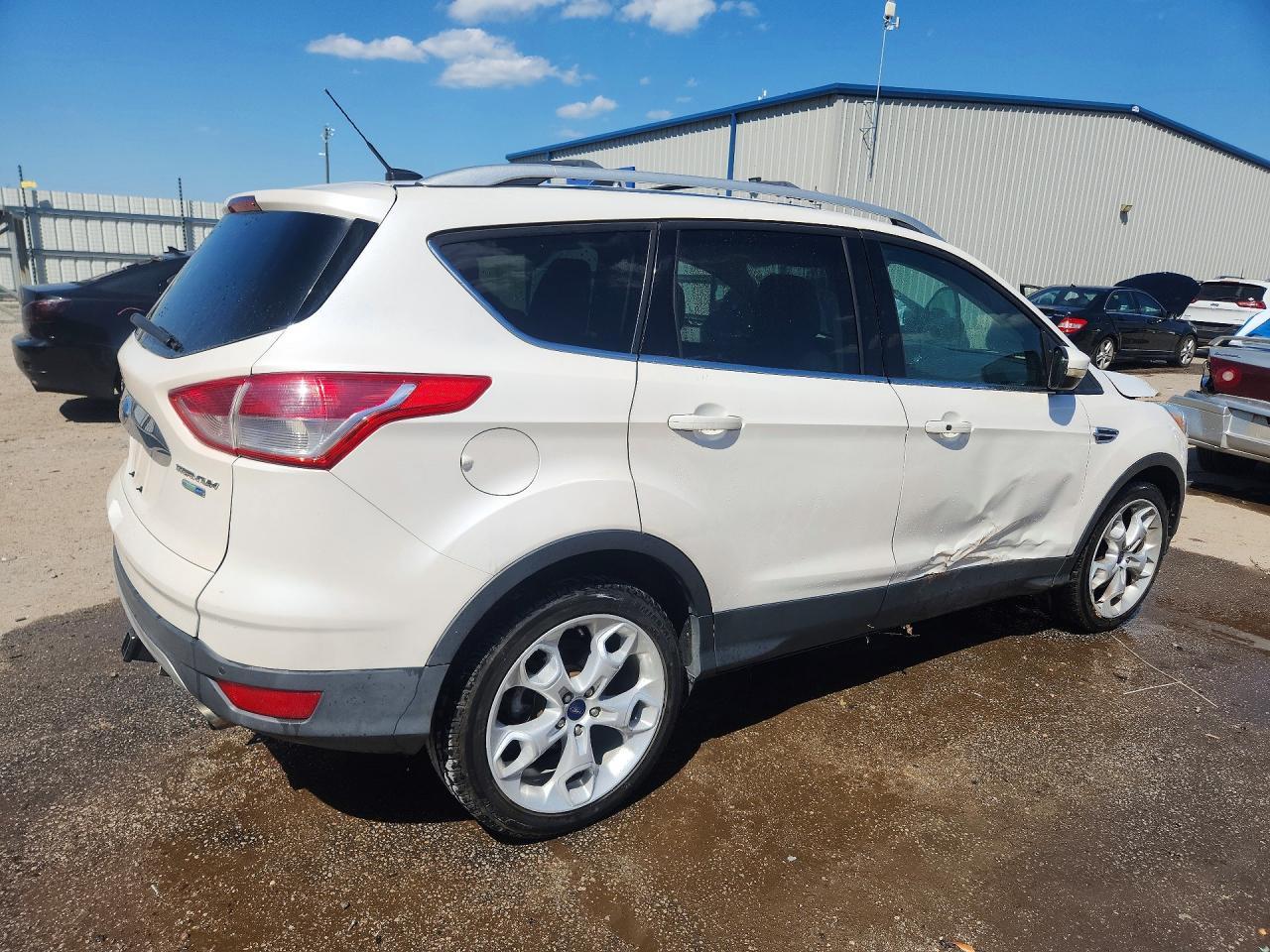 2016 Ford Escape Titanium - Image 3