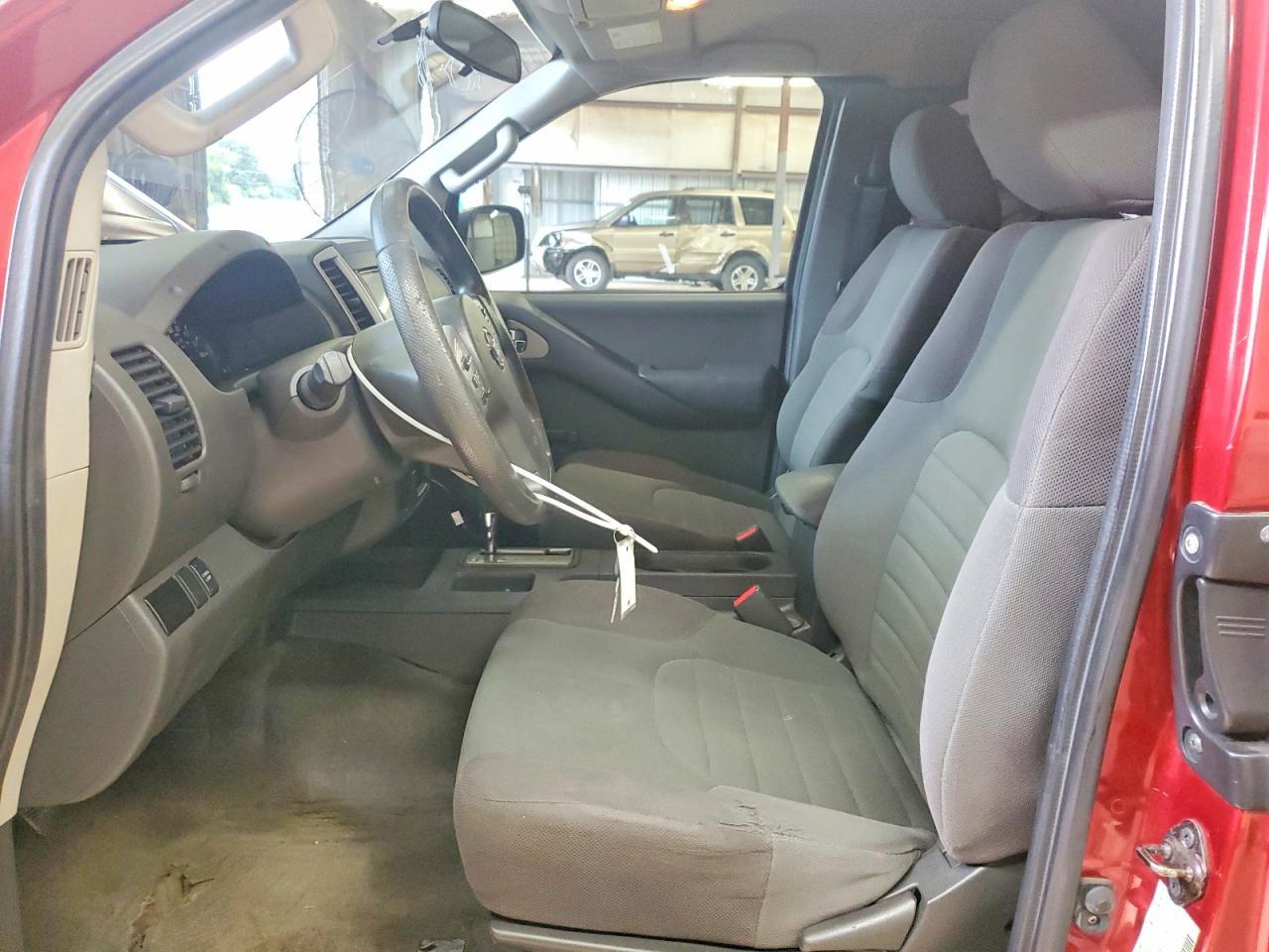 2014 Nissan Frontier S - Image 7