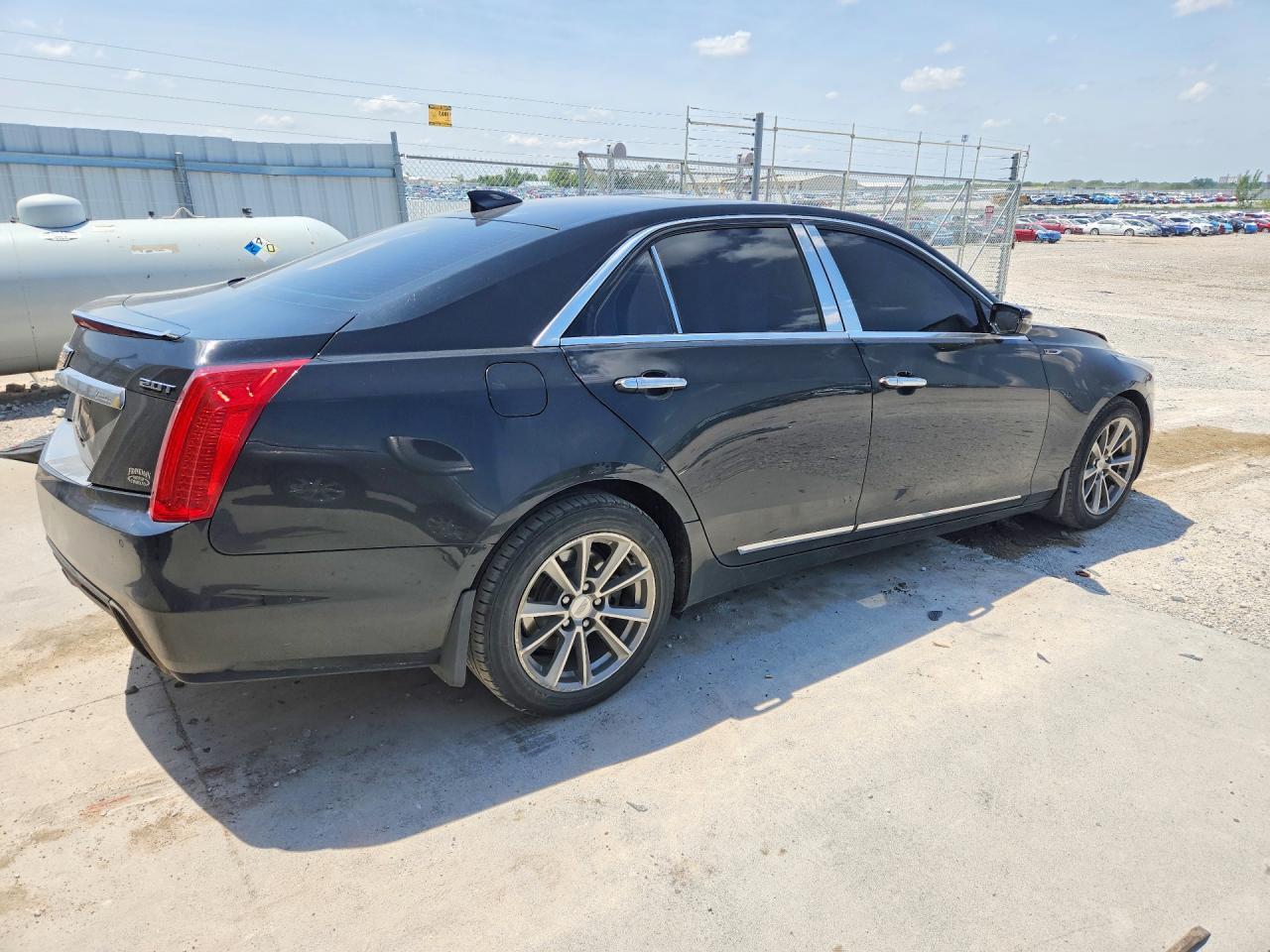 2017 Cadillac Cts Luxury - Image 3