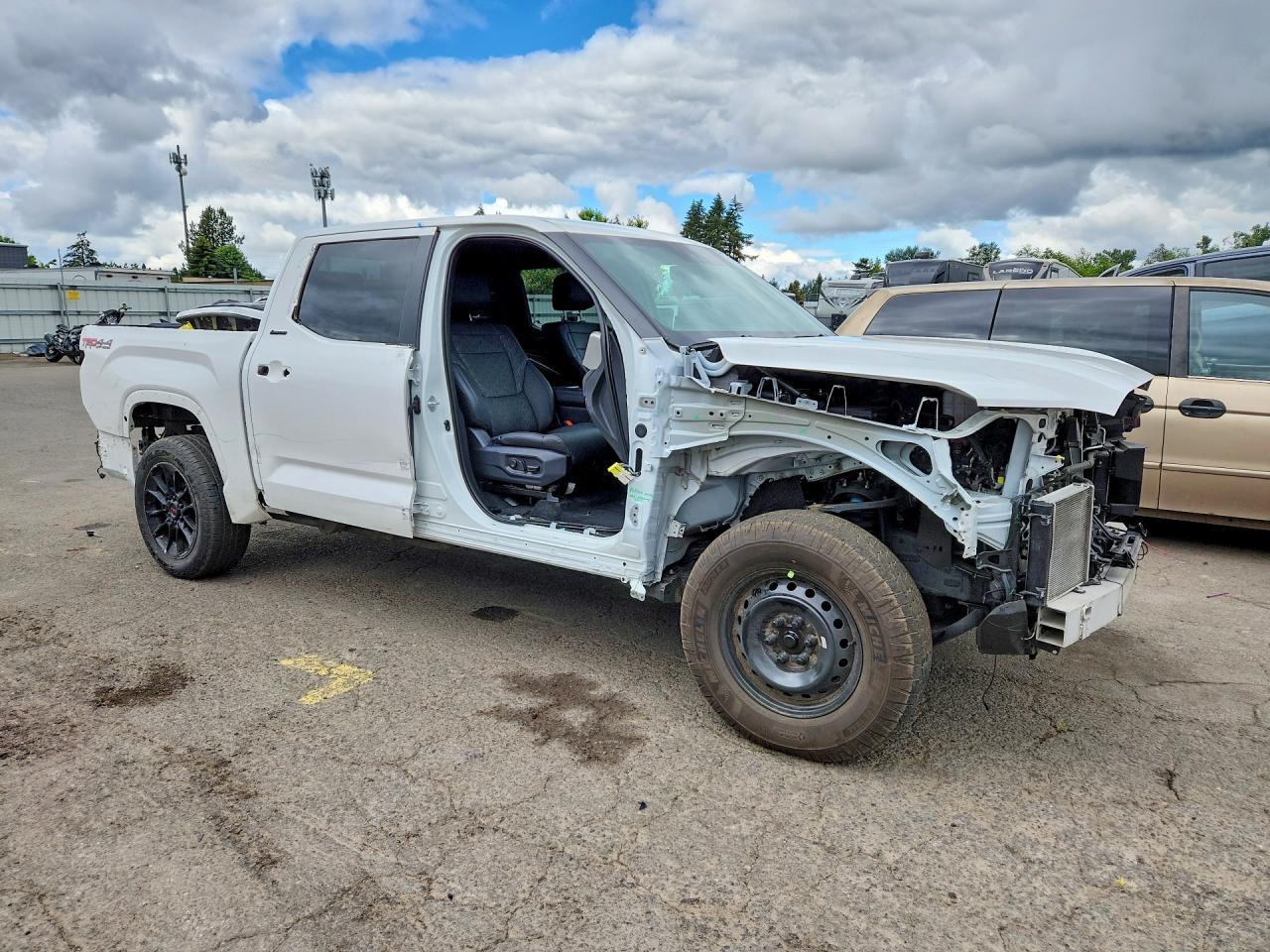 2025 Toyota Tundra Limited - Фото 4