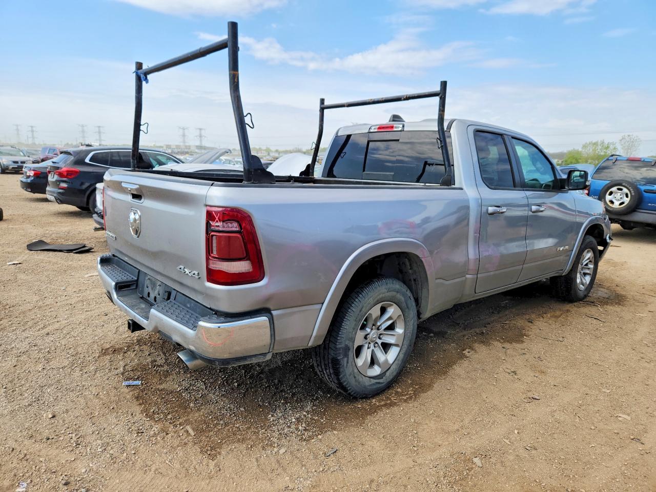 2020 Ram 1500 Laramie - Фото 3