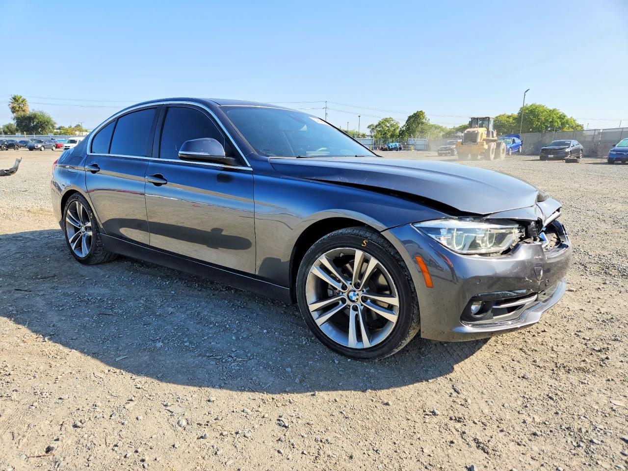 2018 BMW 330 I - Фото 4