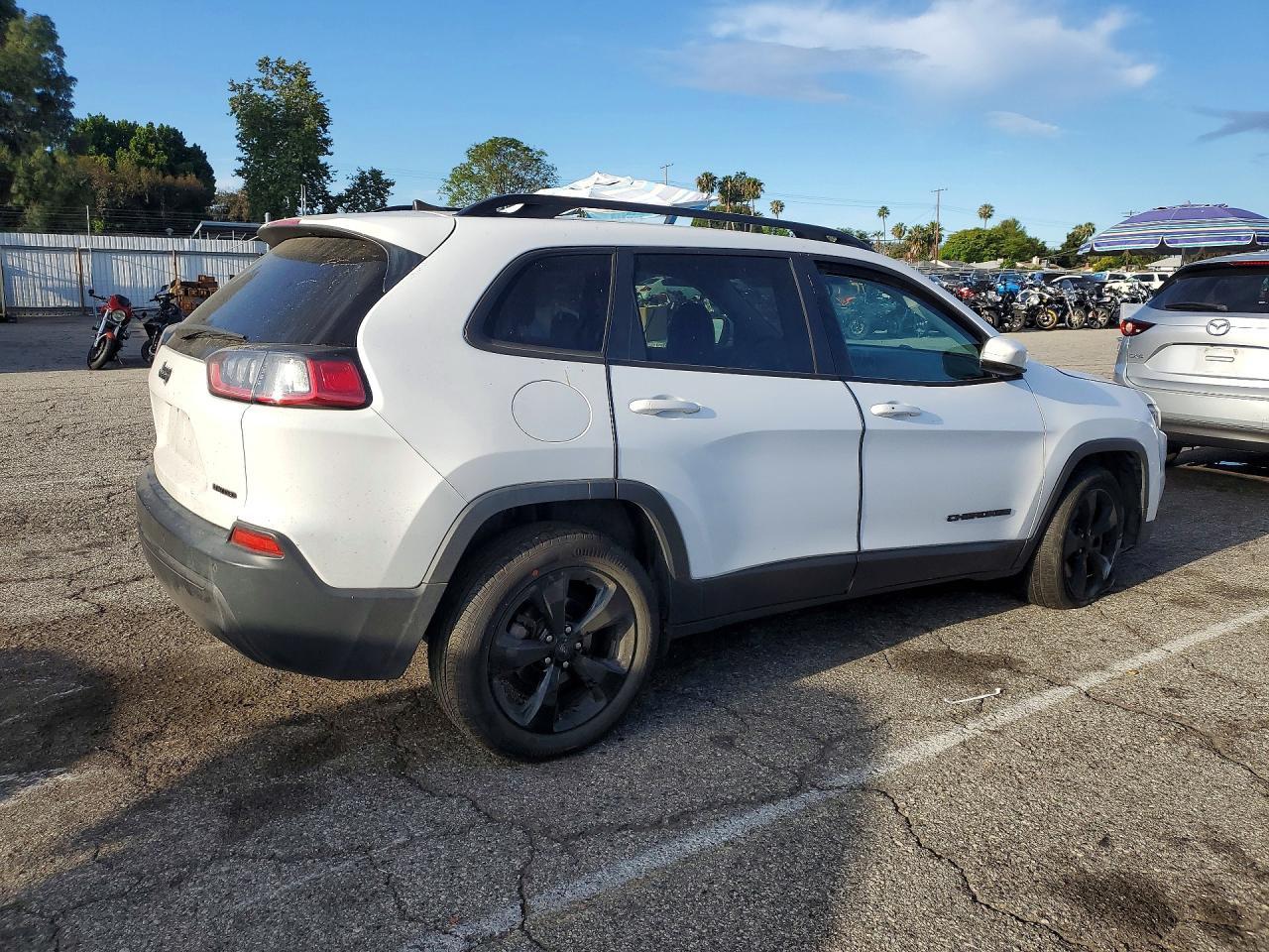 2019 Jeep Cherokee Latitude Plus - Фото 3