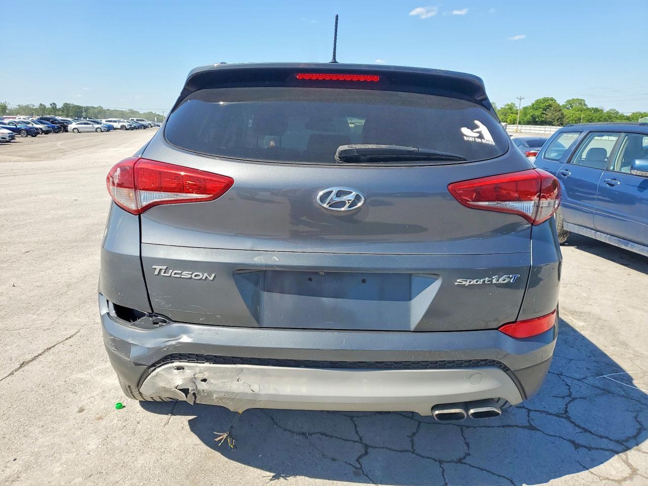 2017 Hyundai Tucson Sport - Image 6