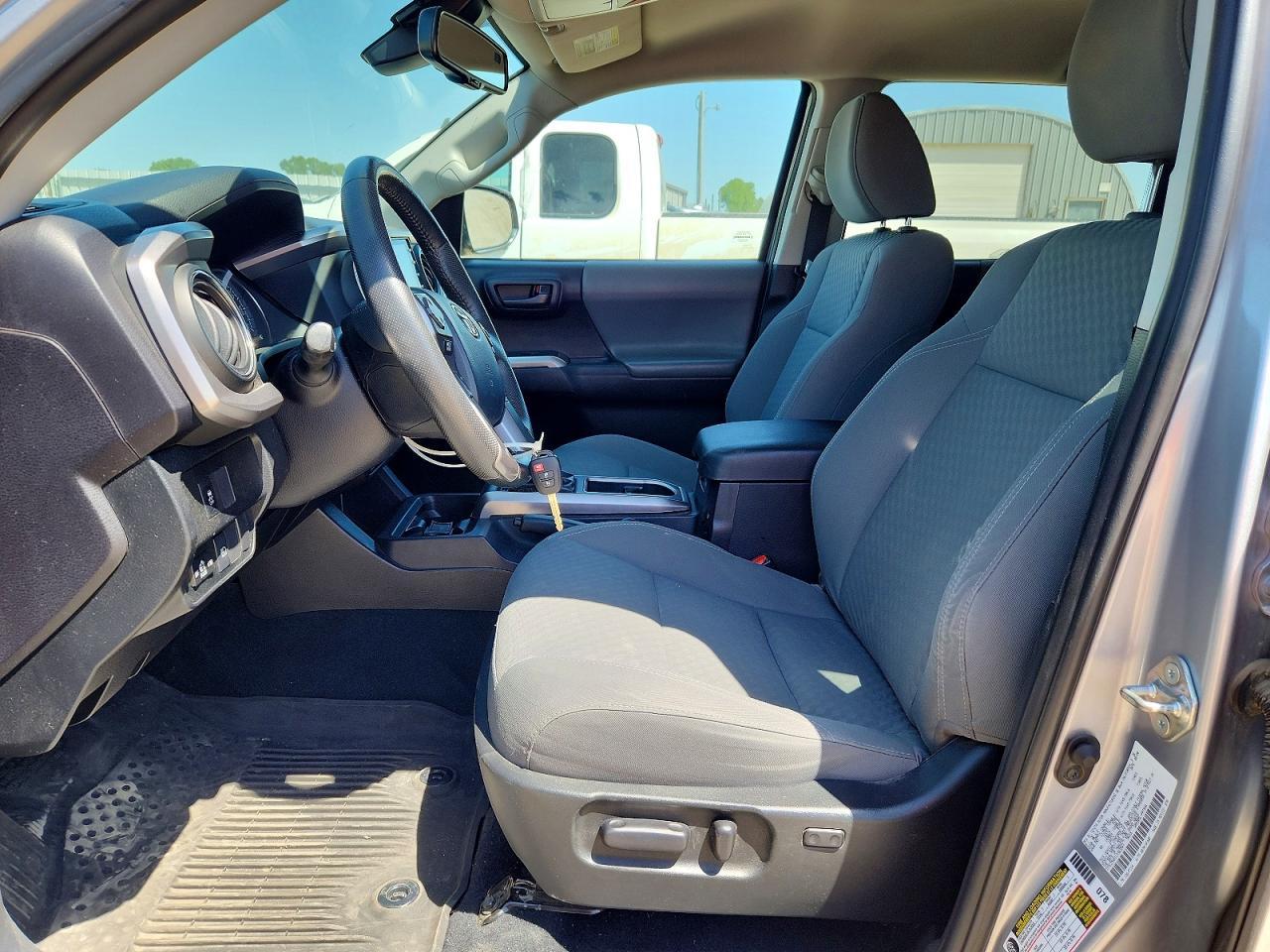 2020 Toyota Tacoma Sr5 V6 - Image 7