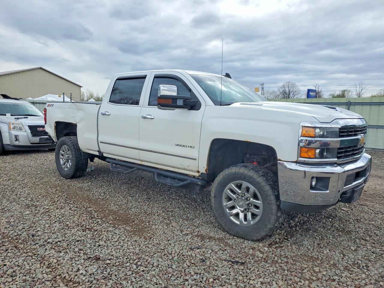 2017 Chevrolet Silverado K3500 Ltz - Image 4