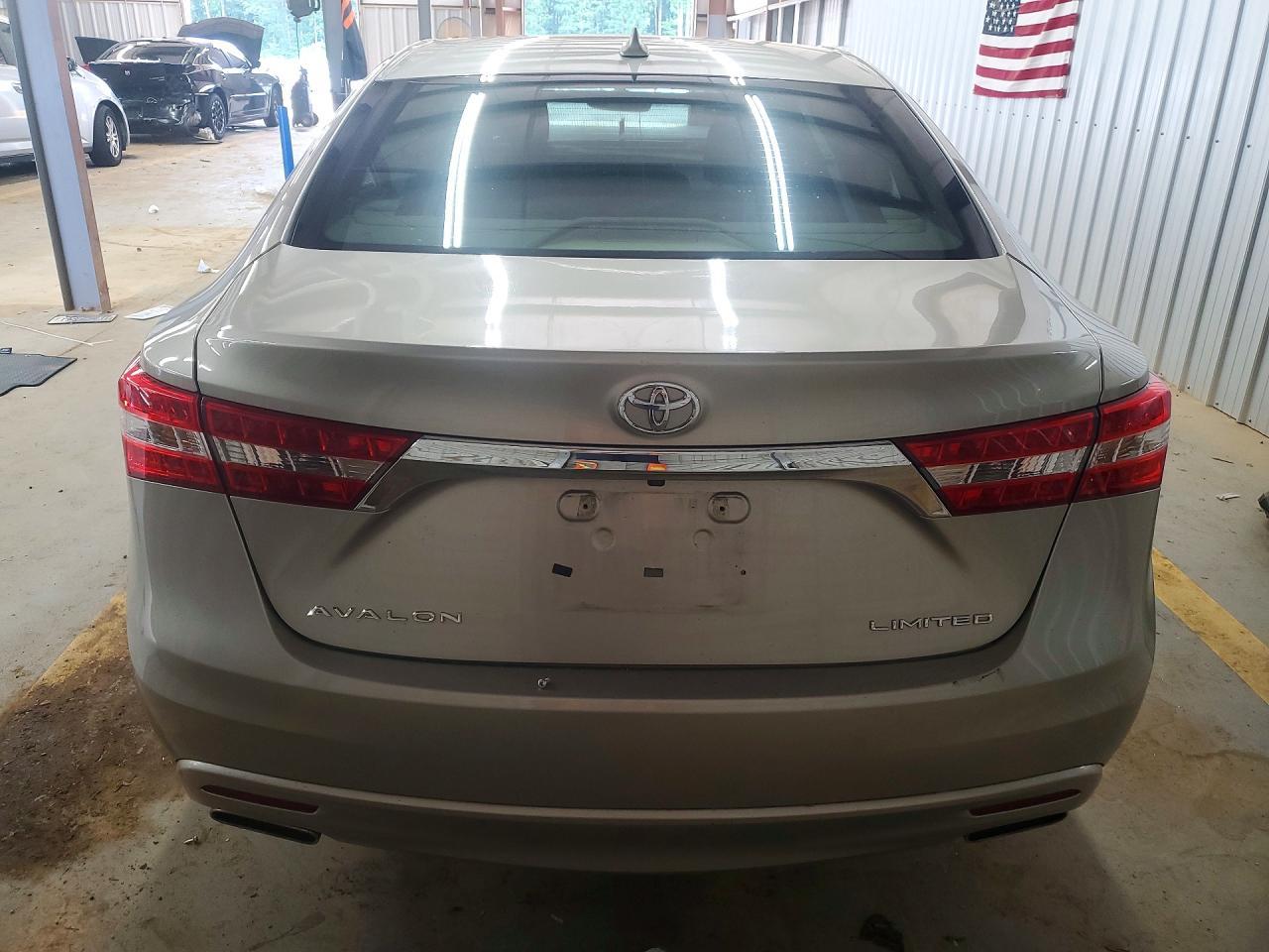 2013 Toyota Avalon Limited - Фото 6