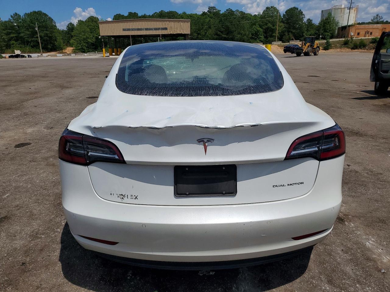 2022 Tesla Model 3 - Image 6