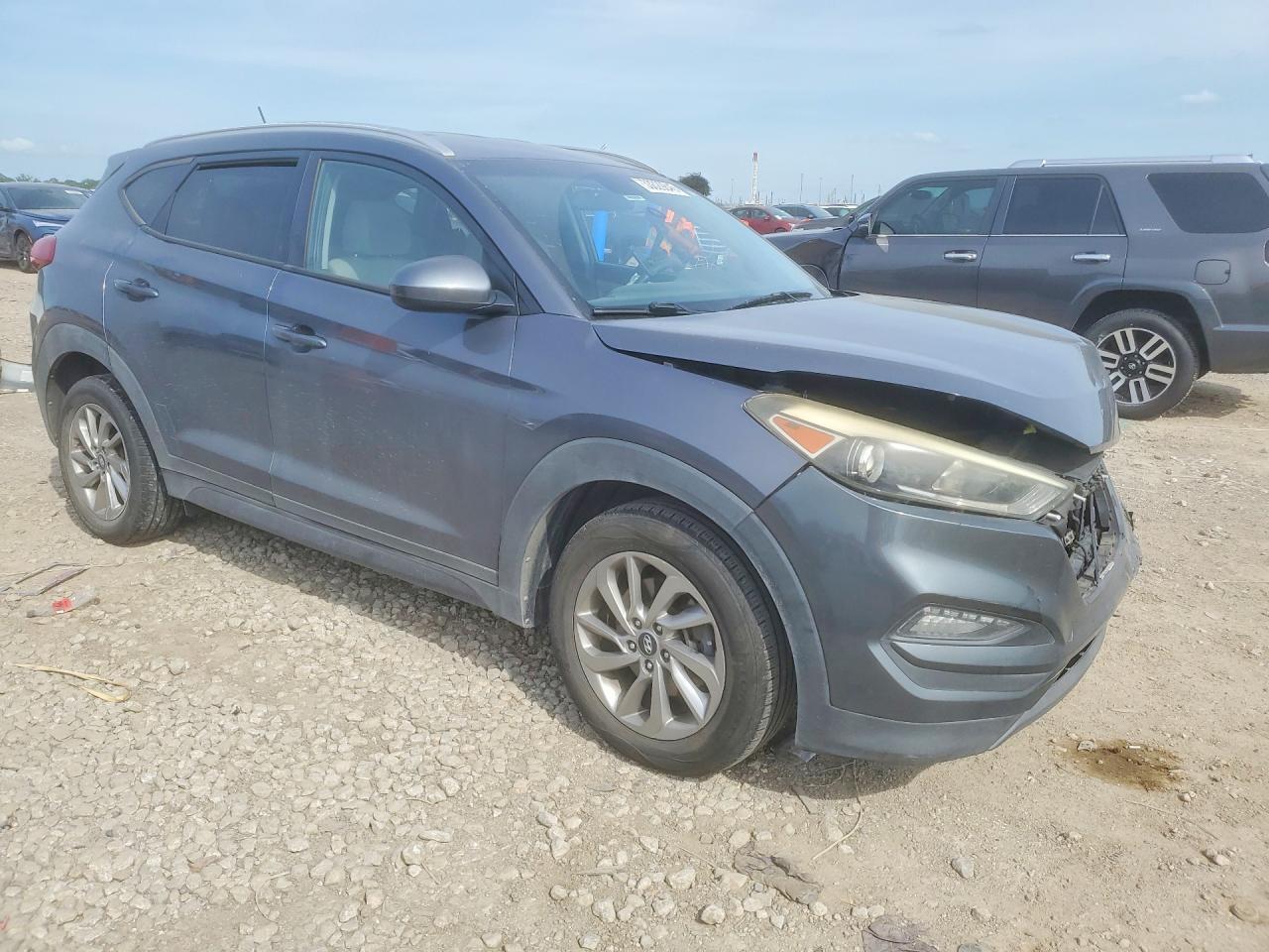 2016 Hyundai Tucson Se - Image 4