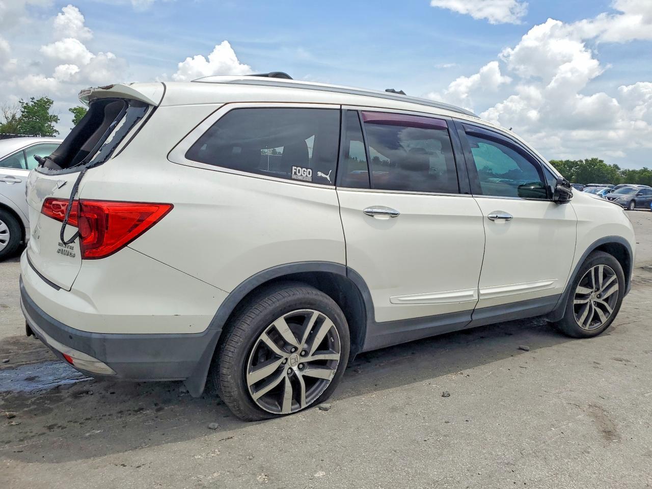 2016 Honda Pilot Elite - Фото 3