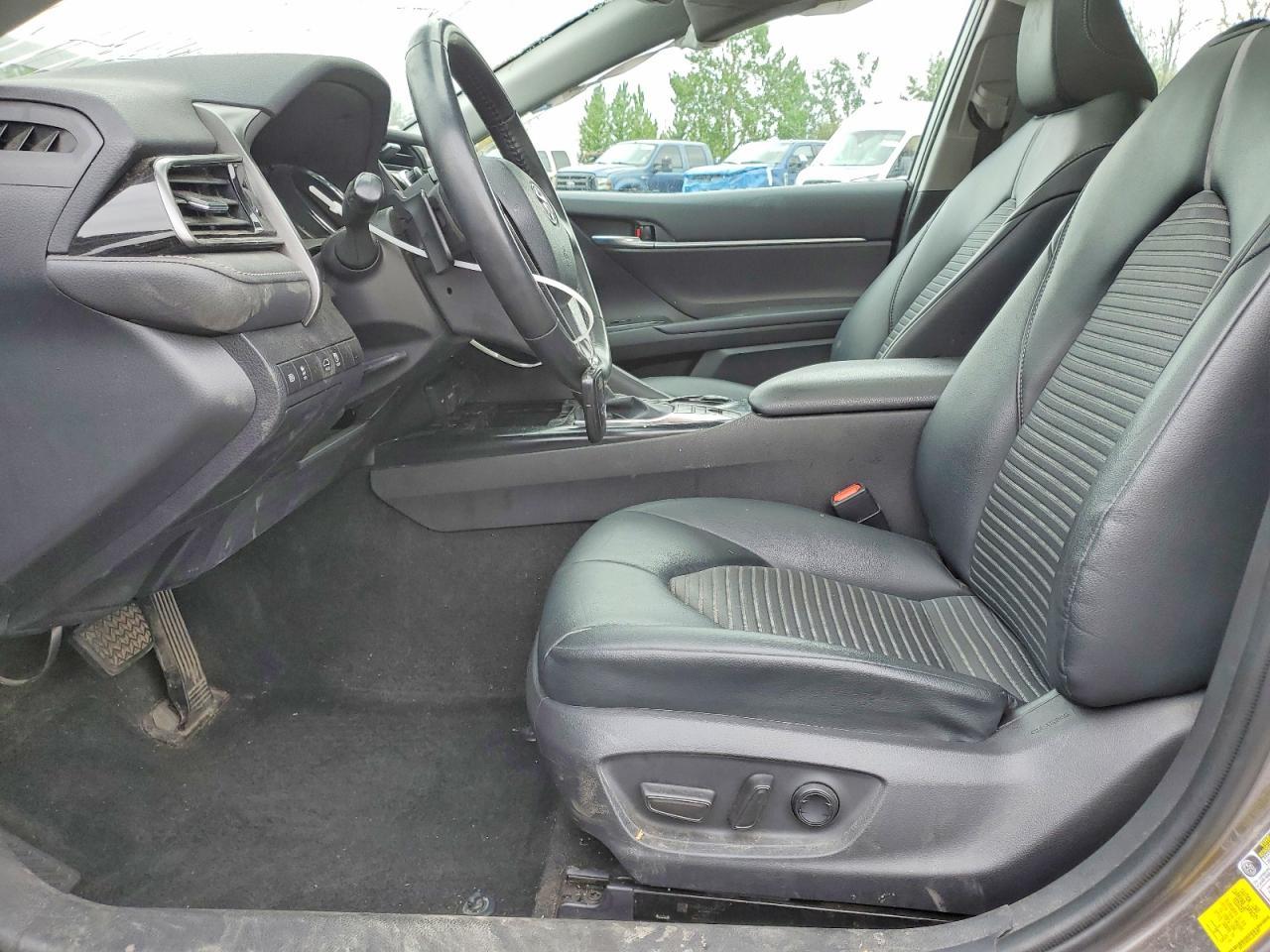 2020 Toyota Camry Hybrid Se - Фото 7