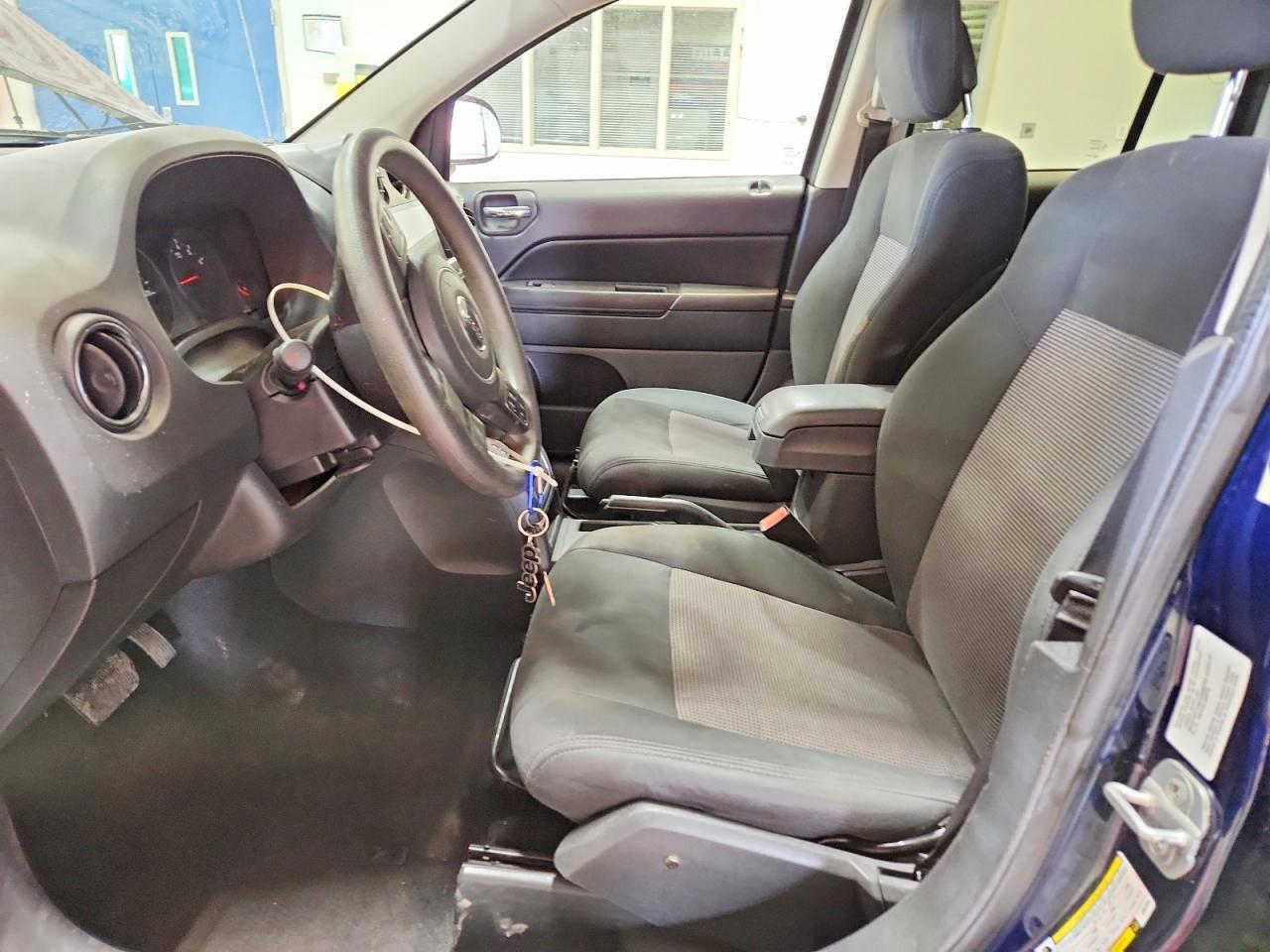 2012 Jeep Compass Sport - Фото 7