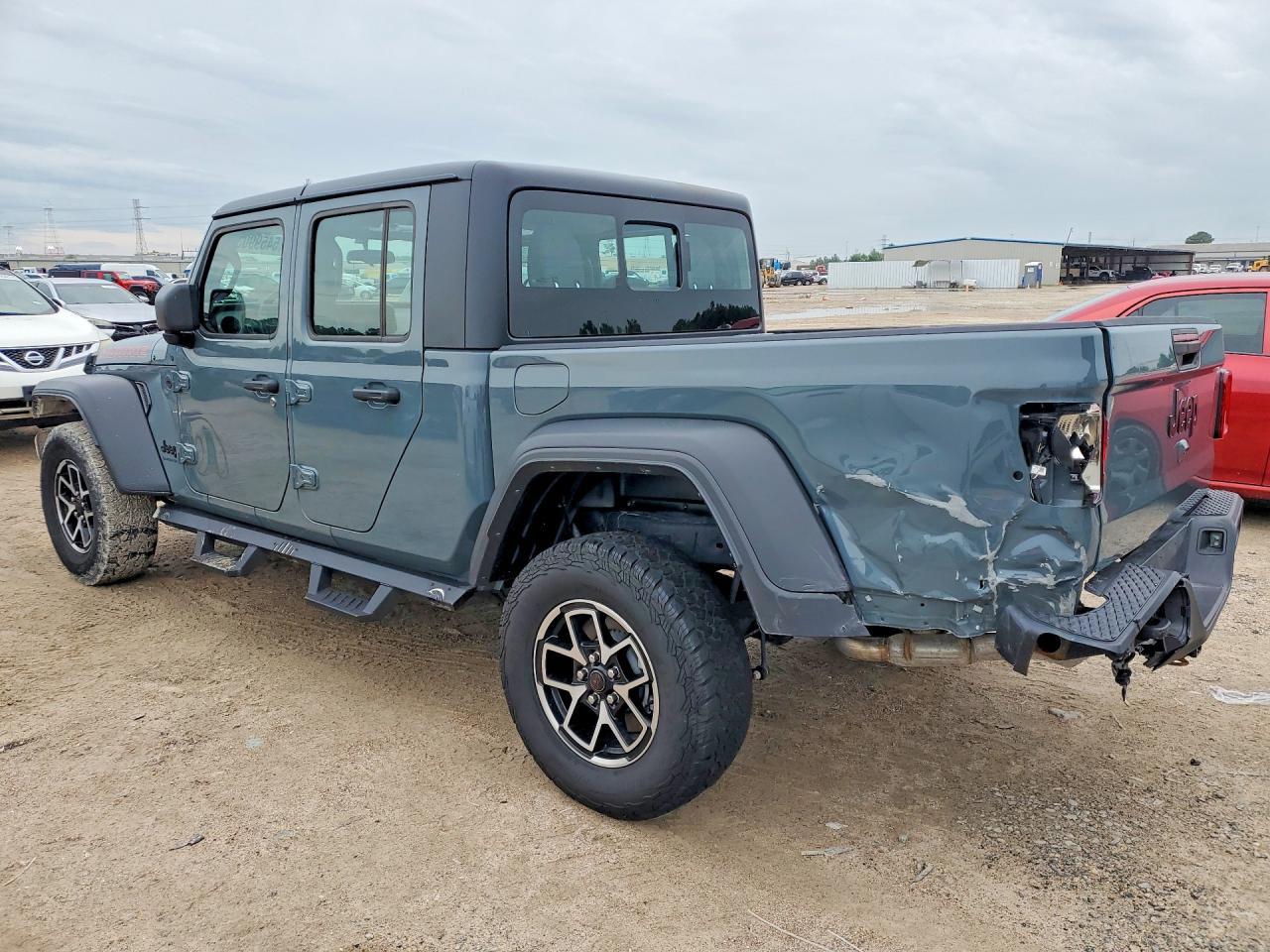 2025 Jeep Gladiator Sport - Фото 2