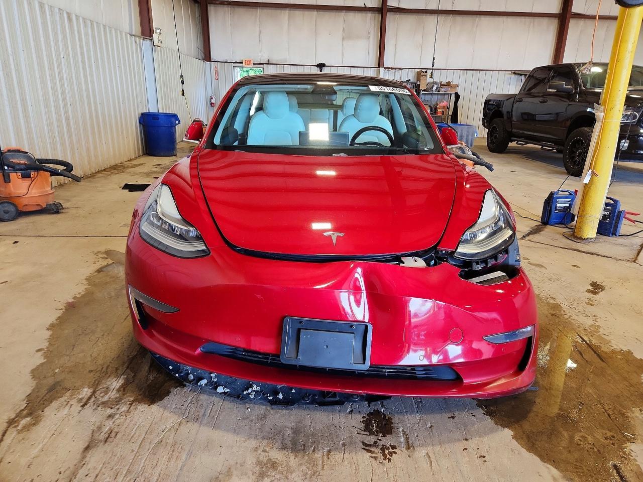 2018 Tesla Model 3 - Image 5