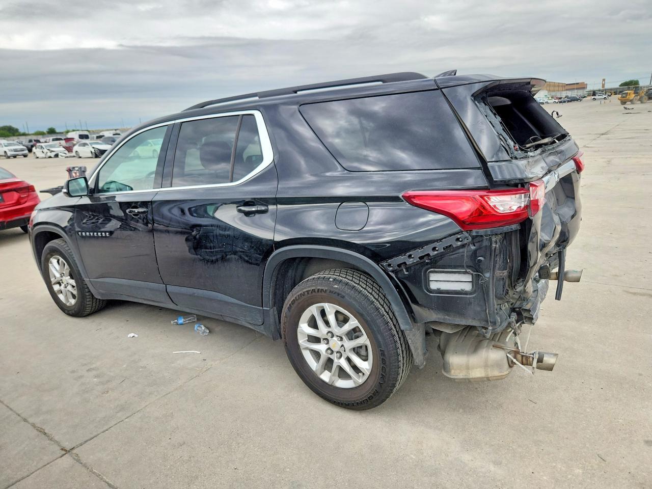 2020 Chevrolet Traverse Lt - Фото 2