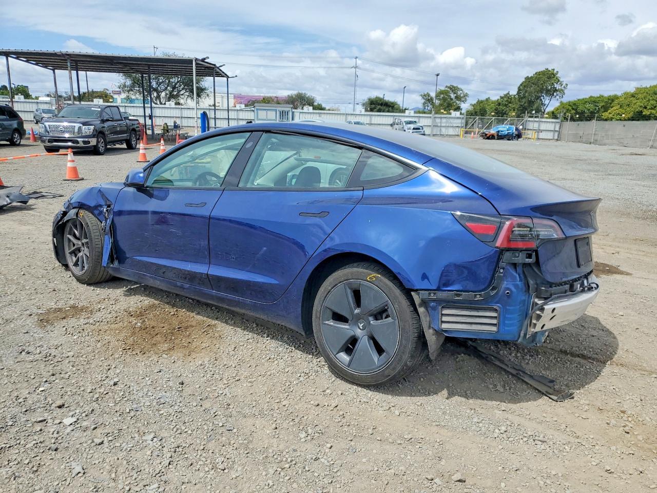 2022 Tesla Model 3 - Image 2