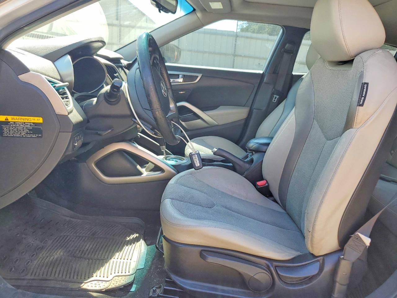 2012 Hyundai Veloster - Фото 7