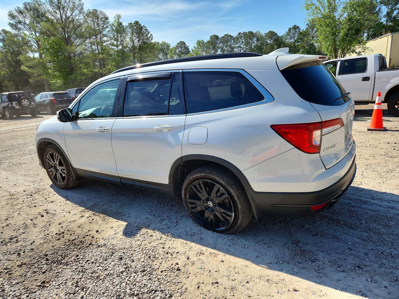 2022 Honda Pilot Se - Image 2