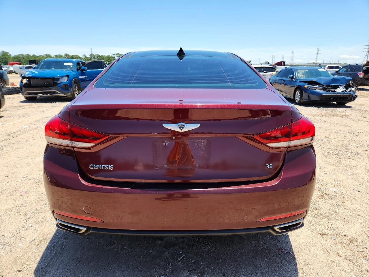 2016 Hyundai Genesis 3.8L - Фото 6