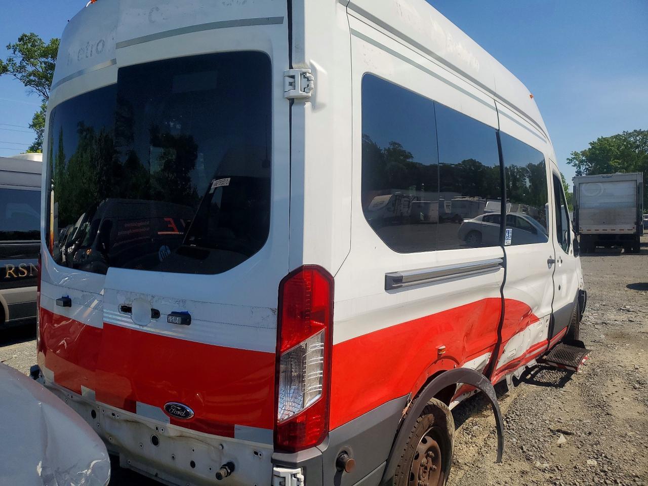 2018 Ford Transit T-350 Handicap Accessible High R - Фото 3