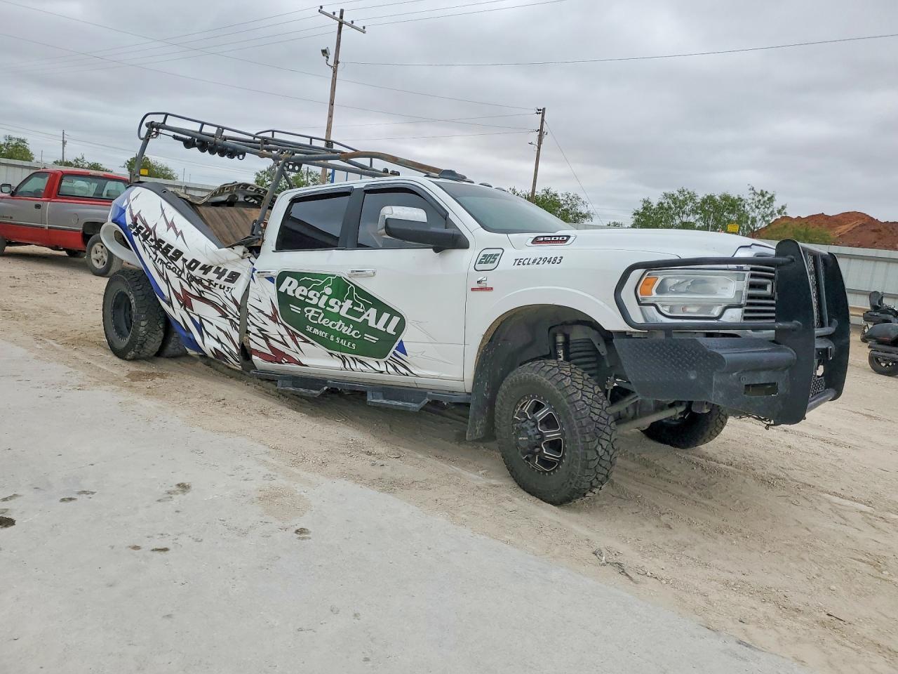 2019 Ram 3500 Laramie - Фото 4