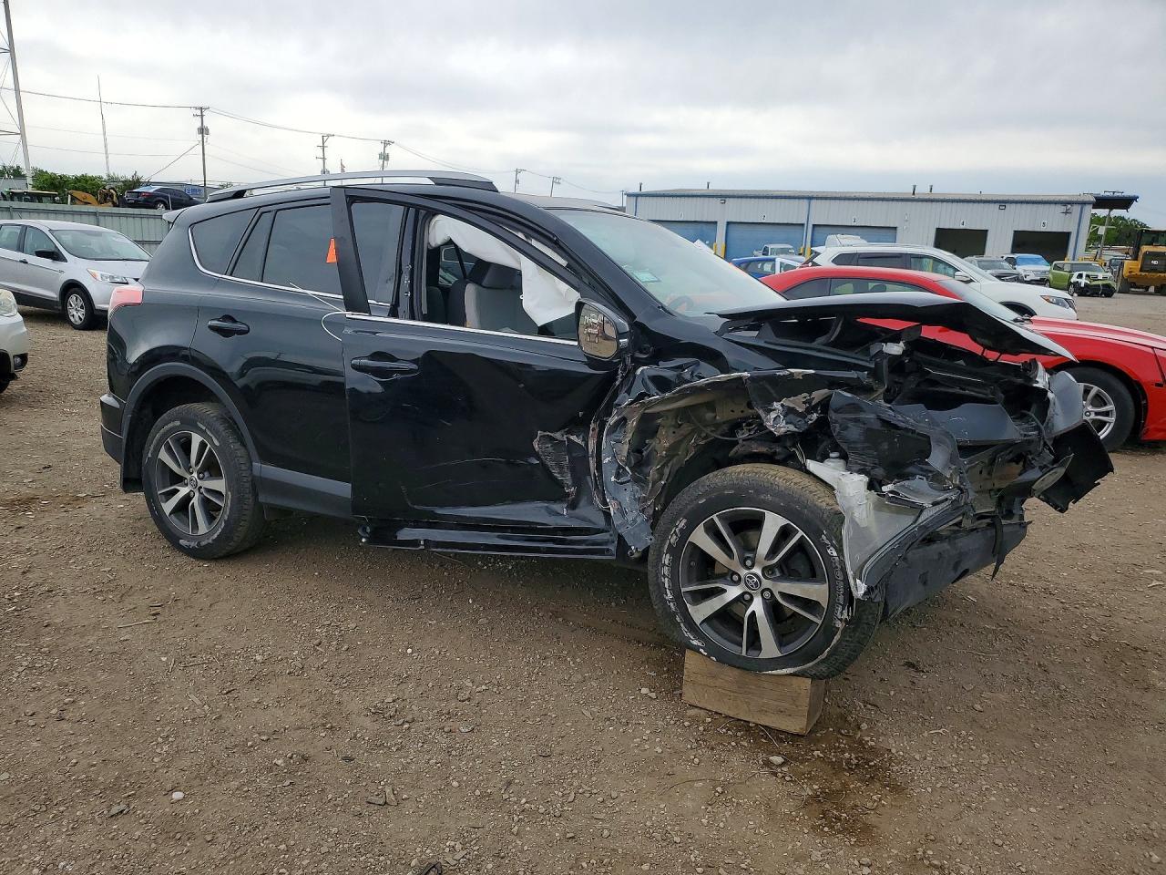 2017 Toyota Rav4 Xle - Фото 4